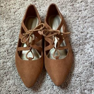 Women’s Pointed Flats